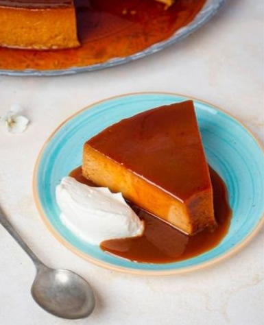 Flan de dulce de leche con salsa toffee